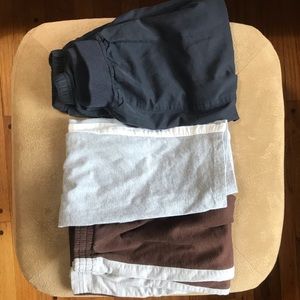 Bundle of 3 sweatpants 4T